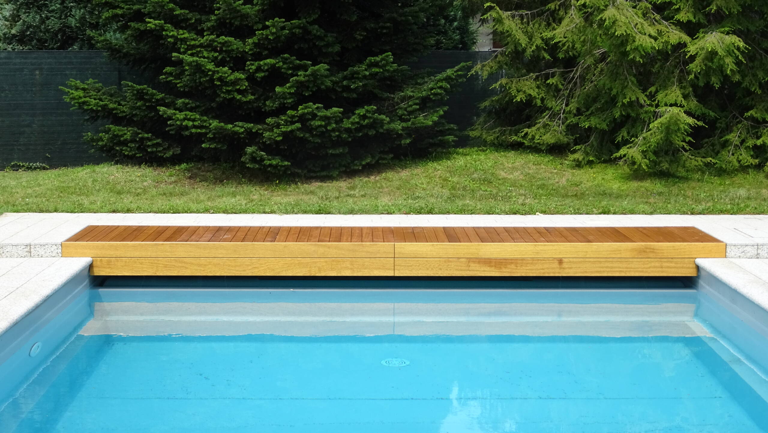BASE IN LEGNO PISCINA