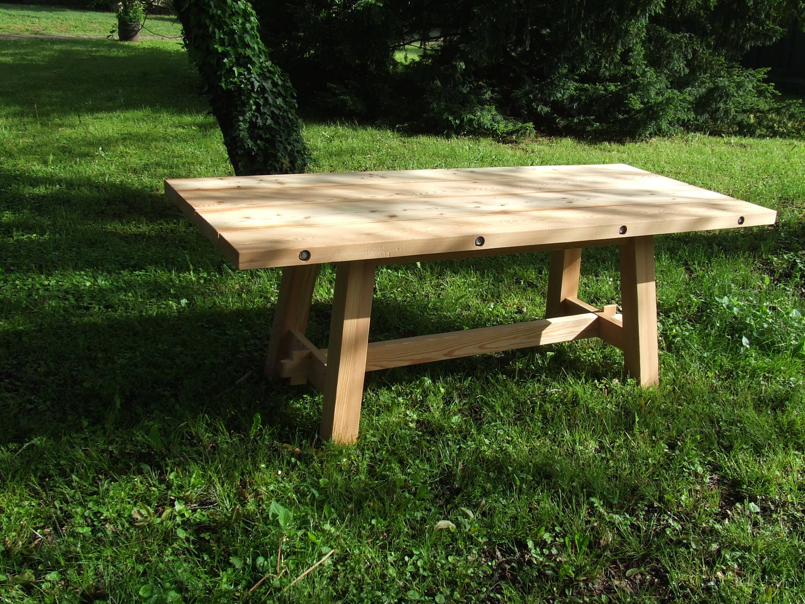 LAVORAZIONE TAVOLO SU MISURA