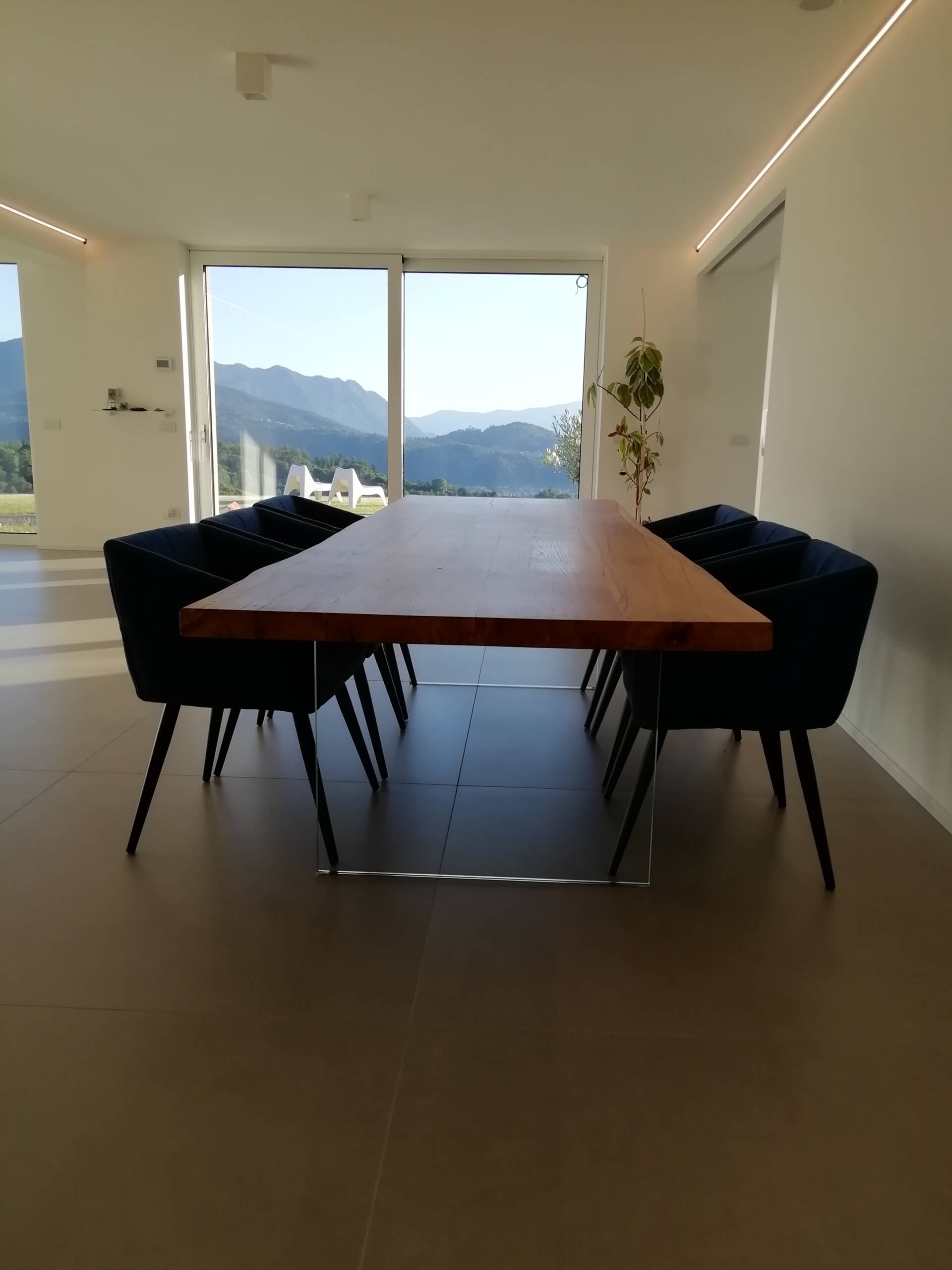Tavolo4
